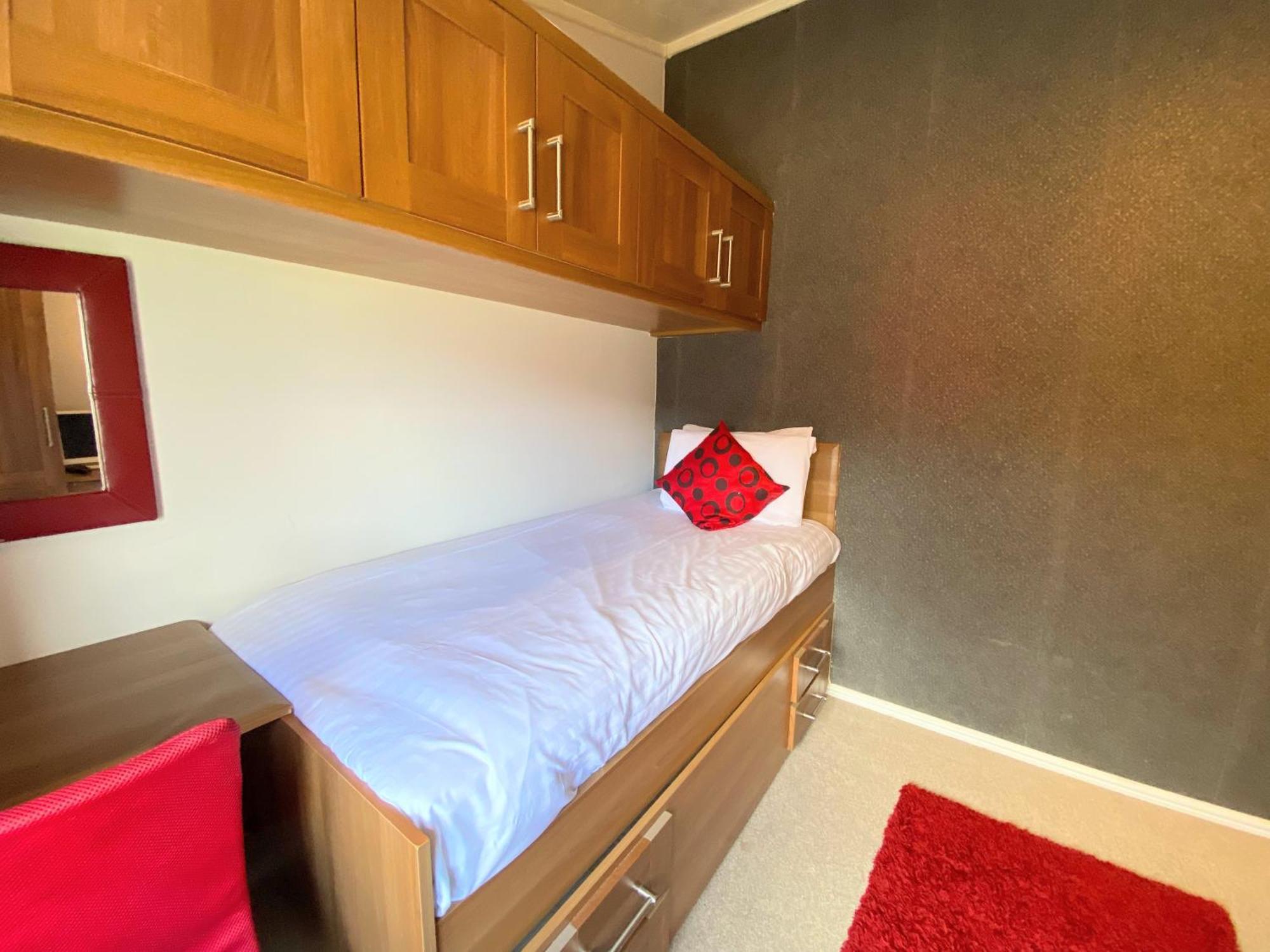 Villa Benarty 11 With Private Hot Tub - Fife - Loch Leven - Lomond Hills - Pet Friendly à Kelty Extérieur photo